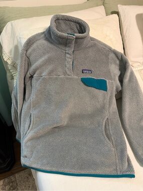 Patagonia Re- Tool Snap T- Pullover Woman’s size large .